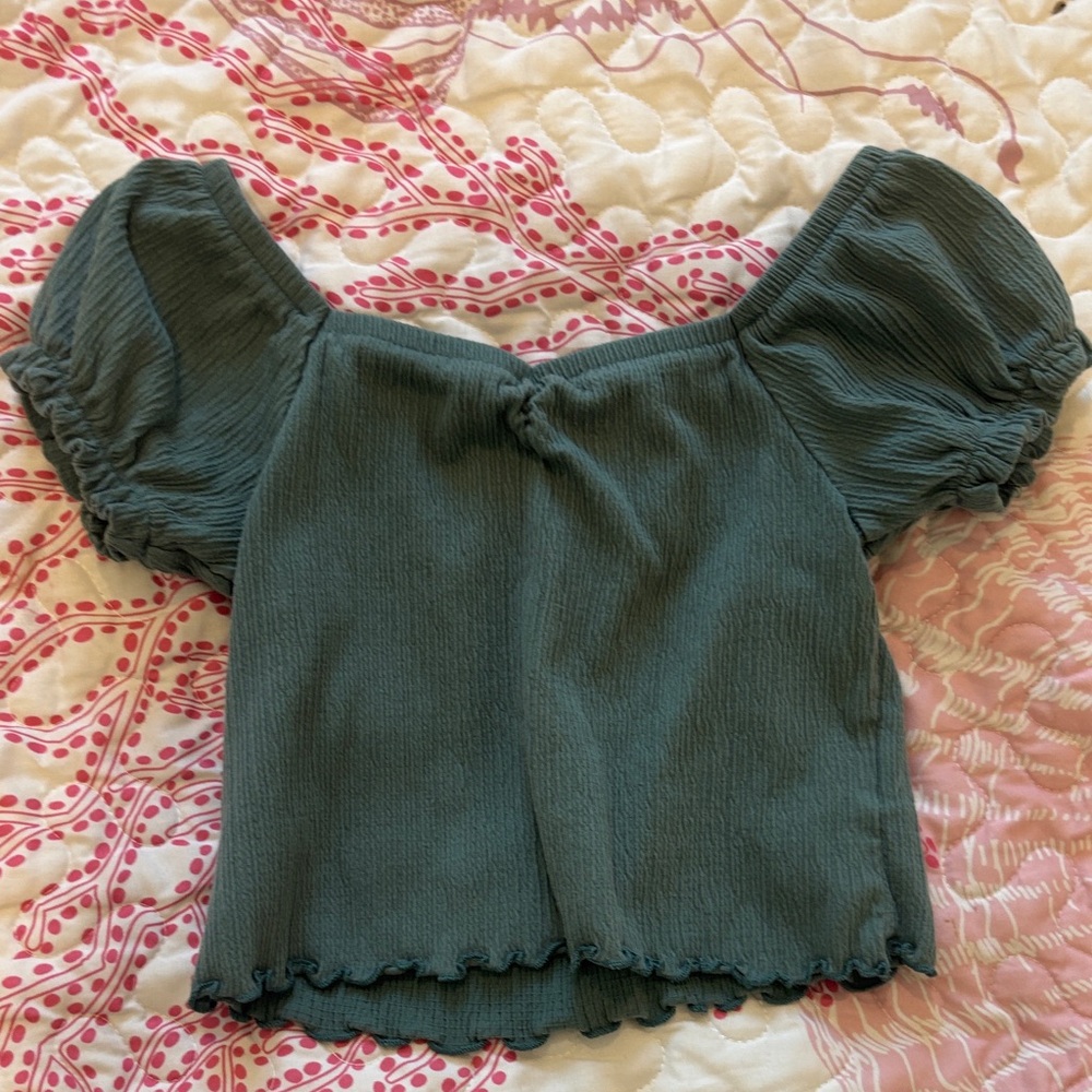 Discontinued Old Navy Dark Green Puff Sleeve Crop Top